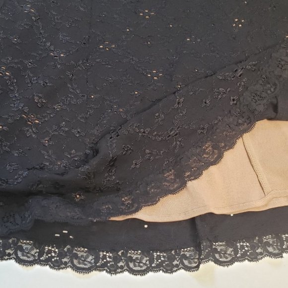 NWT CAbi Black Nude Lace Eyelet Skirt XS - Picture 2 of 6